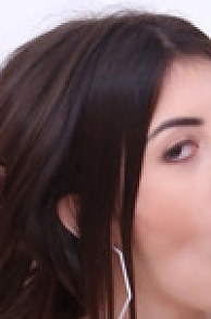 Lina Luxa gets tripled up on