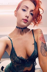 Redhaired Cam Babe Promos