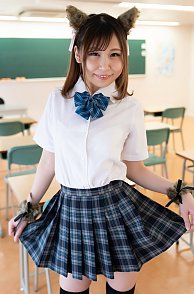 Darling Schoolgirl Nagi Tsukino Flashing In Classroom