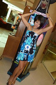 Eighteen Year Old Thailand Girl In Flower Dress