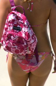 Firm Celeb Butt In Bathingsuit Walking The Beach