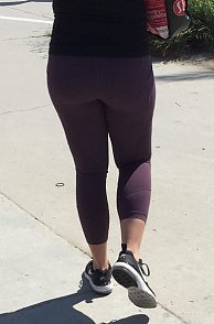 Meet Ladies In Yoga Pants From Around Town To Date