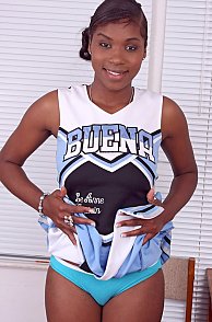 Ebony Cheer Girl Sttrips Off Uniform After School